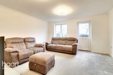 3 bedroom semi-detached house for sale, Pipers Vale Close, Ipswich