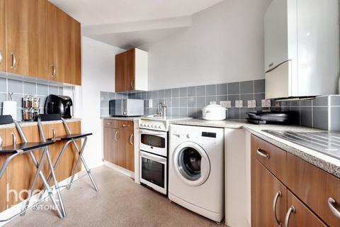 2 bedroom flat for sale, Blake Hall Road, LONDON