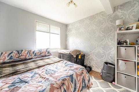 1 bedroom flat for sale, 3 Alfreds Gardens, Barking, Essex, London, IG11 7XN
