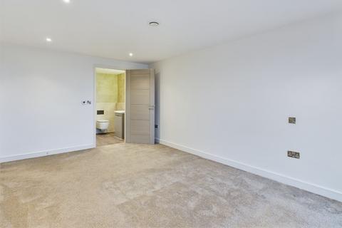 2 bedroom apartment to rent, Tayfen Road, Bury St. Edmunds