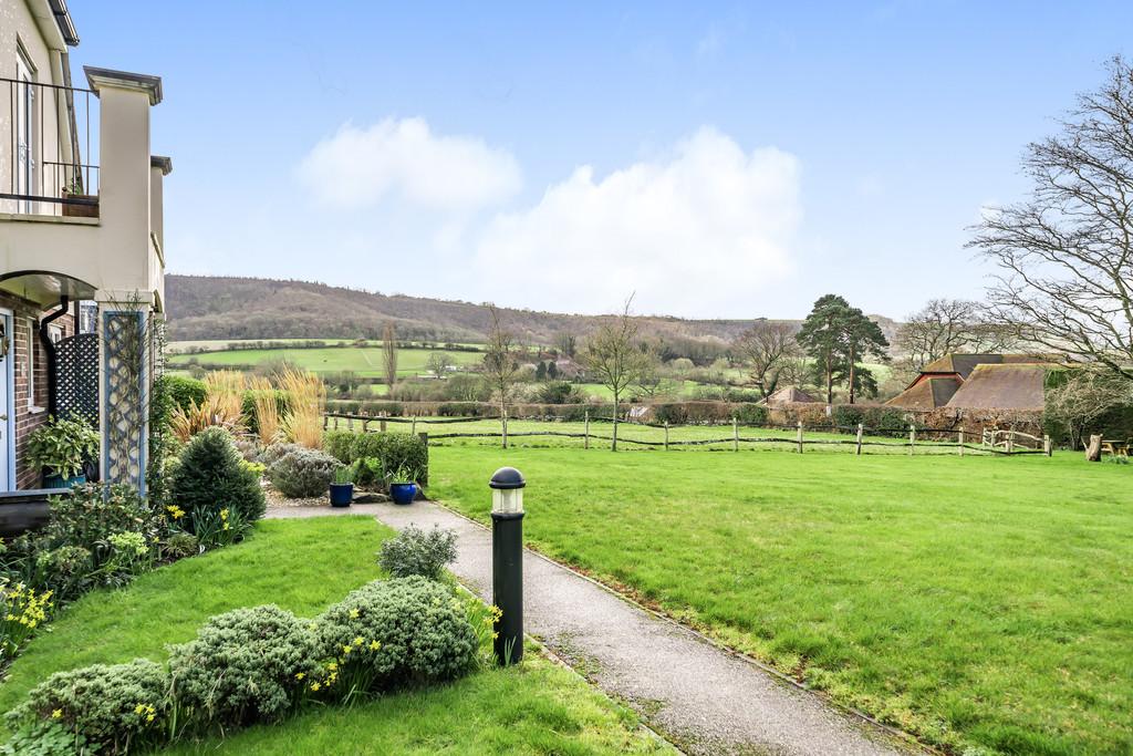 Storrington close to the village... 3 bed terraced house for sale £