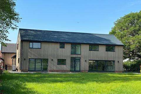 4 bedroom detached house for sale, Hethel Road, Wreningham, Norwich