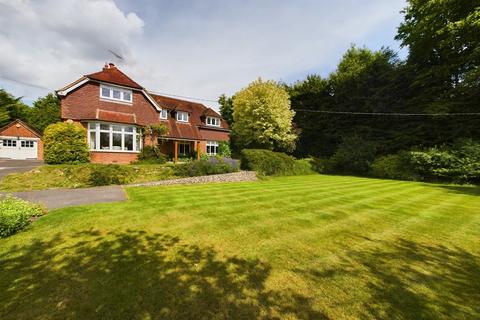 5 bedroom detached house for sale, Wood View, 9 Hale Road