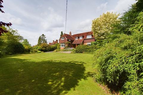 5 bedroom detached house for sale, Wood View, 9 Hale Road