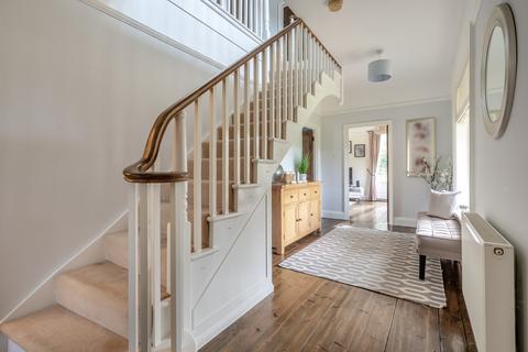 5 bedroom detached house for sale, Wood View, 9 Hale Road