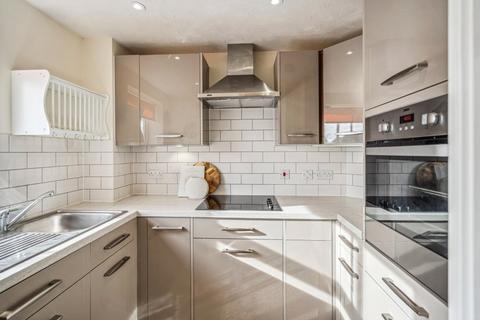 2 bedroom apartment for sale, Dean Street, Marlow SL7