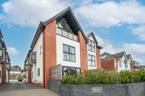 2 bedroom apartment for sale, Poole, Dorset, BH14 9EF