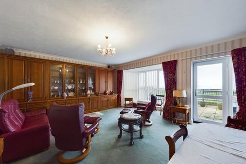 2 bedroom flat for sale, The Saltings Apartments, The Saltings