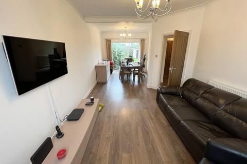 3 bedroom semi-detached house for sale, Yoxall Road, Shirley