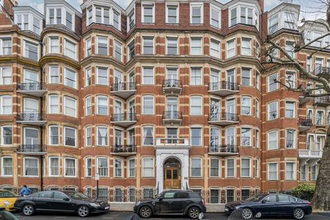 2 bedroom apartment to rent, Falkland House, Marloes Road W8