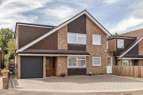 5 bedroom detached house for sale, The Maples, Chertsey KT16