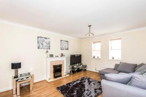 2 bedroom flat for sale, Lyster Mews, Surrey KT11