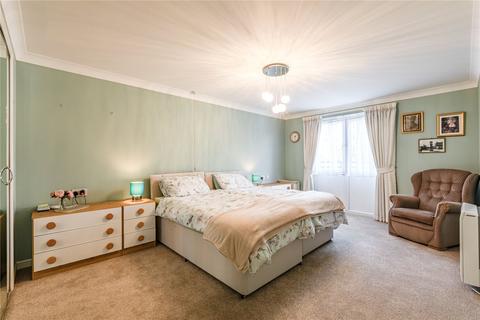 2 bedroom retirement property for sale, Addlestone, Surrey KT15