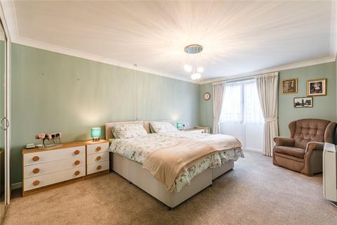 2 bedroom retirement property for sale, Station Road, Surrey KT15