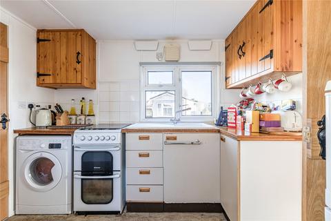 1 bedroom park home for sale, Woodlands, Addlestone KT15