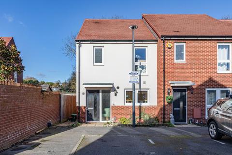 2 bedroom end of terrace house for sale, Hawker Drive, Surrey KT15