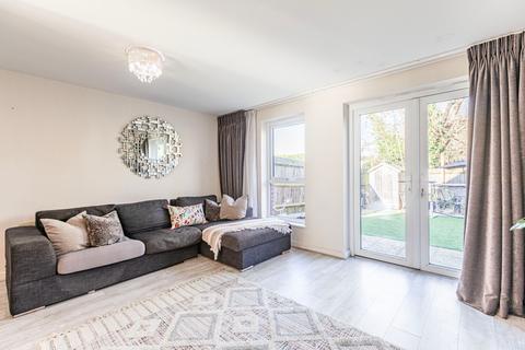 2 bedroom end of terrace house for sale, Hawker Drive, Surrey KT15