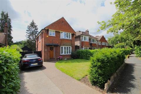 3 bedroom detached house for sale, Orchard Drive, Surrey GU21