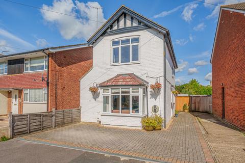 3 bedroom detached house for sale - Horsell, Surrey GU21