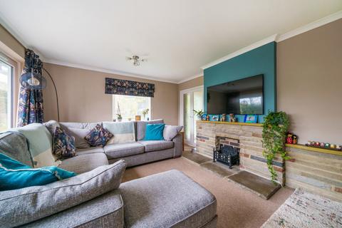 Jays Nursery Close, Woking, GU21 4UQ