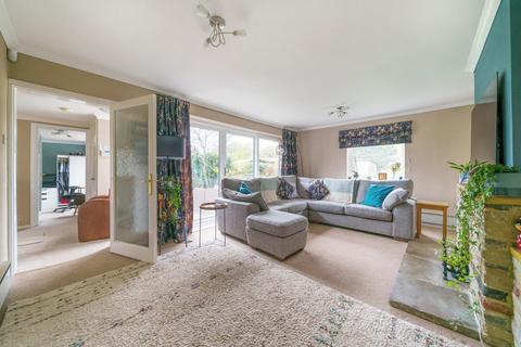 Jays Nursery Close, Woking, GU21 4UQ