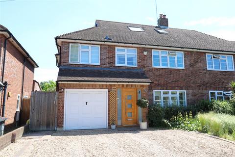 5 Sterry Drive, Thames Ditton, KT7 0YN