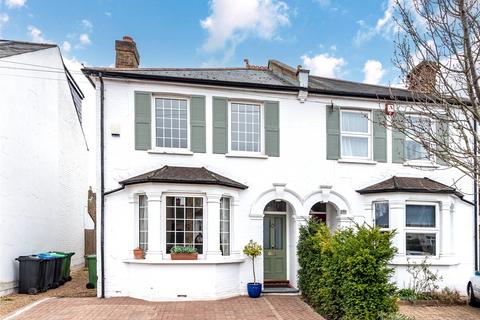 190 Ellerton Road, Surbiton, KT6 7UD