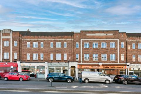 24 Central Parade, Surbiton, KT6 4PJ