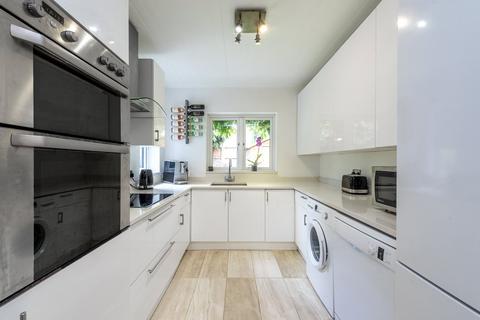 12 Hook Road, Surbiton, KT6 5BH