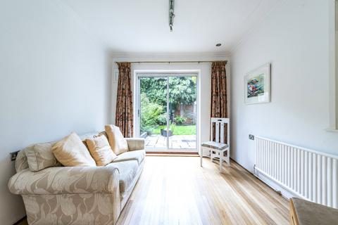 12 Hook Road, Surbiton, KT6 5BH