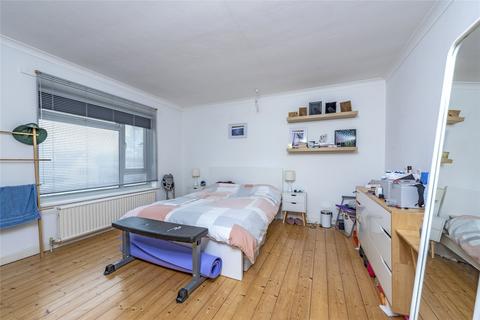 Flat 18, Anglesea House Anglesea Road, Kingston Upon Thames, KT1 2ET