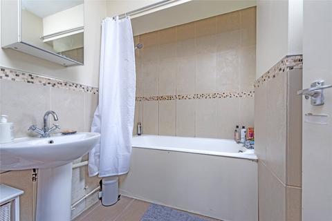 Flat 18, Anglesea House Anglesea Road, Kingston Upon Thames, KT1 2ET