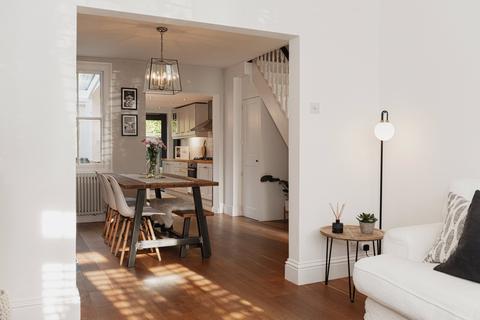 5 Beaconsfield Road, Surbiton, KT5 9AW