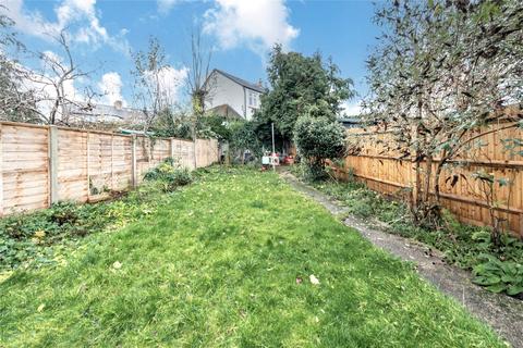 25 Hill Crescent, Surbiton, KT5 8DP