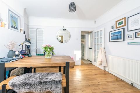 52 Beaconsfield Road, Surbiton, KT5 9AP