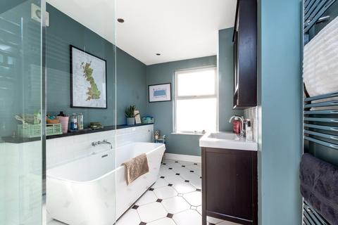 52 Beaconsfield Road, Surbiton, KT5 9AP