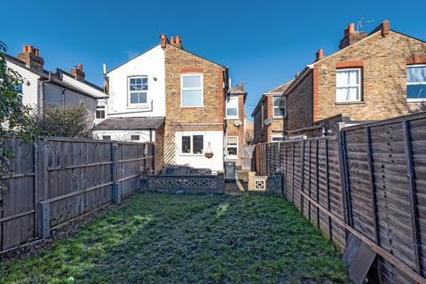 52 Beaconsfield Road, Surbiton, KT5 9AP