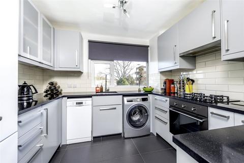 2 bedroom flat for sale - Cranes Park, Surbiton KT5