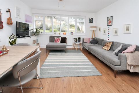 2 bedroom flat for sale, Kingston Upon Thames KT2