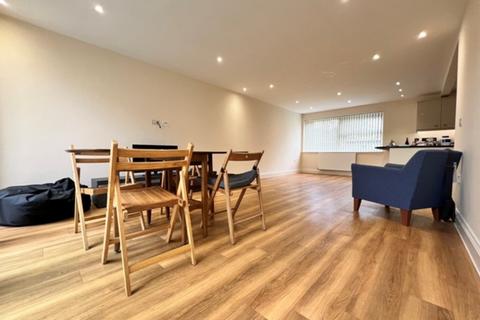 3 bedroom apartment for sale - Hutton Road, Shenfield