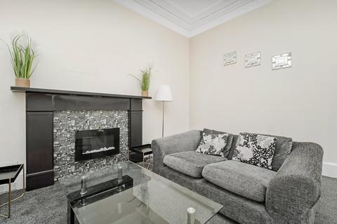 2 bedroom flat to rent, Barrington Drive, West End G4