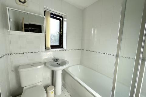 2 bedroom semi-detached house to rent - Whimbrel Close, Telford TF1