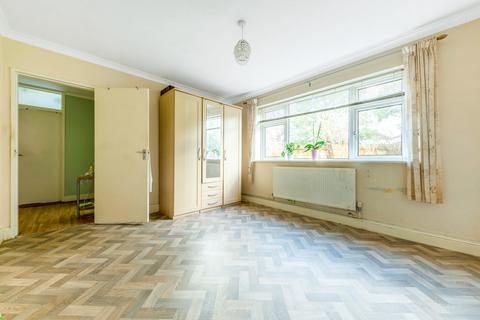 195 Bexley Road, London, SE9 2PP