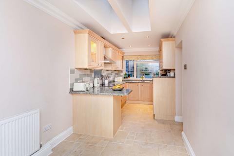 16 Flemming Avenue, Chalgrove, Oxford, OX44 7SN