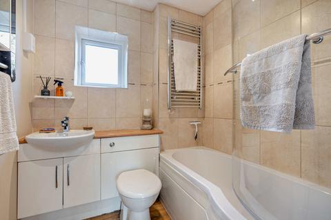 10 Chiltern View, Little Milton, Oxford, OX44 7QP