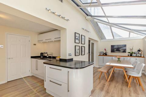 34 Chiltern View, Little Milton, Oxford, OX44 7QP