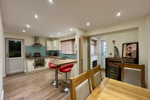 6 Falcon Close, Basingstoke, RG22 5PP