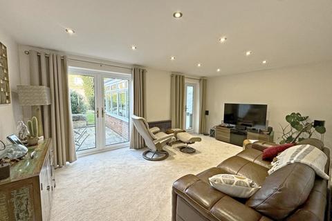 6 Falcon Close, Basingstoke, RG22 5PP