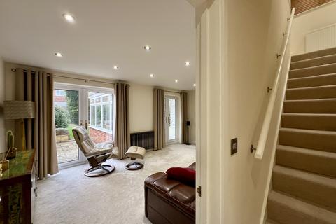6 Falcon Close, Basingstoke, RG22 5PP