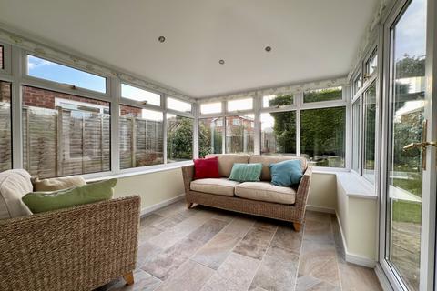6 Falcon Close, Basingstoke, RG22 5PP